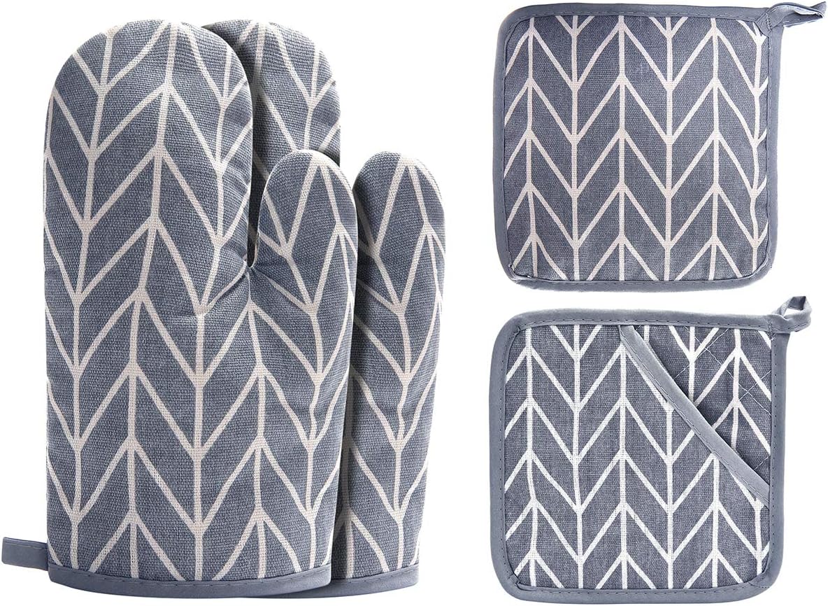 Baking Kitchen Set Up - Non-Slip Oven Mitts & Potholders Set,